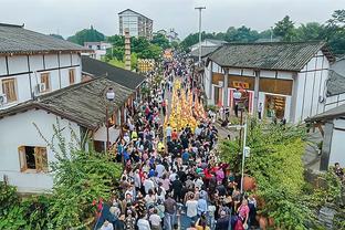 谁有意？Stein：篮网持续兜售前锋芬尼-史密斯和罗伊斯-奥尼尔